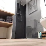 Le Chaleureux Loft 1 Minute Du Tram Appartamento Lingolsheim